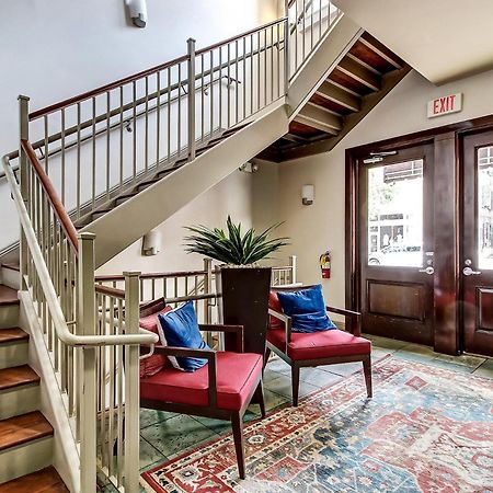 Апартаменты Broughton Corner Loft Саванна Экстерьер фото